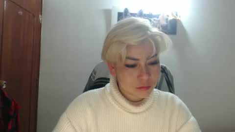 adan_romanoff online show from October 16, 2025, 7:42 am