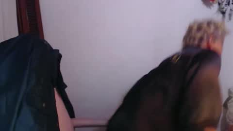 Snapshot of adan_romanoff chatting on February 27, 2026, 8:14 am adan_romanoff online show from February 27, 2026, 8:14 am