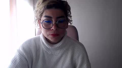 Snapshot of adan_romanoff chatting on May 18, 2026, 1:06 pm adan_romanoff online show from May 18, 2026, 1:06 pm