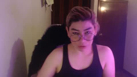 Snapshot of adan_romanoff chatting on June 6, 2026, 7:13 am adan_romanoff online show from June 6, 2026, 7:13 am