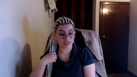 Snapshot of adan_romanoff chatting on June 30, 2026, 7:31 am adan_romanoff online show from June 30, 2026, 7:31 am
