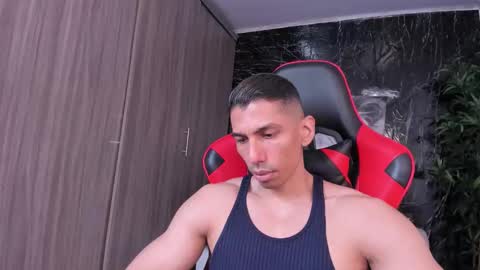 Snapshot of adan_sin1 chatting on April 20, 2026, 4:21 pm Adan Sin online show from April 20, 2026, 4:21 pm
