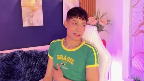 Snapshot of adann_scott chatting on June 22, 2026, 12:13 pm Adan online show from June 22, 2026, 12:13 pm