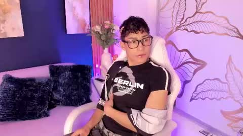 Snapshot of adann_scott chatting on June 25, 2026, 12:31 pm Adan online show from June 25, 2026, 12:31 pm