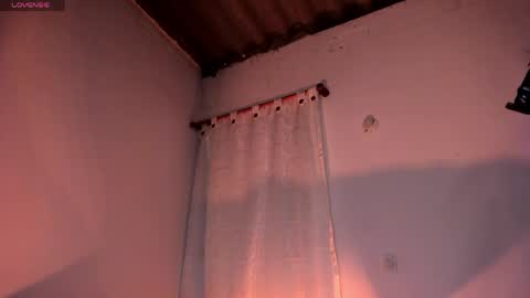 Snapshot of adara_evanss chatting on April 25, 2026, 12:46 am Adara online show from April 25, 2026, 12:46 am