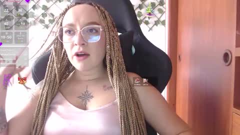 Snapshot of adaraah_ chatting on December 14, 2025, 8:13 pm adaraah online show from December 14, 2025, 8:13 pm