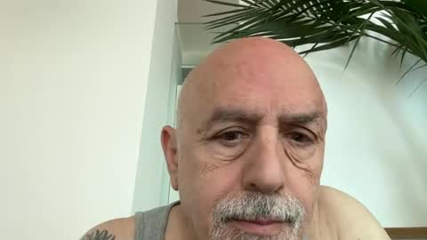 Snapshot of add_me_2 chatting on July 6, 2026, 8:44 am add_me_2 online show from July 6, 2026, 8:44 am