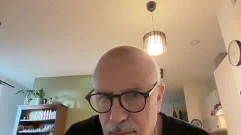 Snapshot of add_me_2 chatting on August 7, 2026, 8:05 am add_me_2 online show from August 7, 2026, 8:05 am