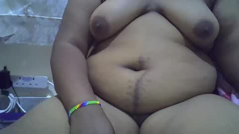 Snapshot of addicted_2_youu chatting on January 15, 2026, 7:46 am addicted_2_youu online show from January 15, 2026, 7:46 am