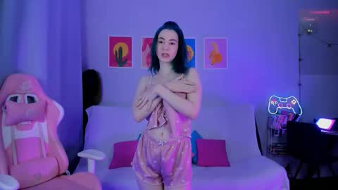 Adelle online show from February 13, 2026, 3:02 am