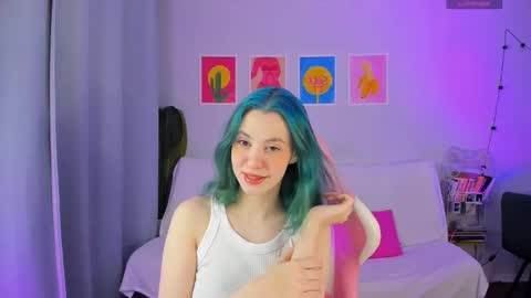 Adelle online show from March 1, 2026, 4:36 am