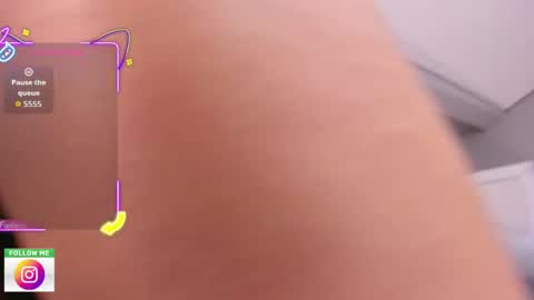 Adela Worsth online show from September 17, 2025, 4:08 pm