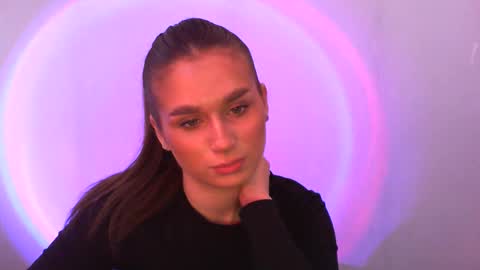 Snapshot of adele_amore chatting on February 17, 2025, 9:13 am Adele Amore online show from February 17, 2025, 9:13 am