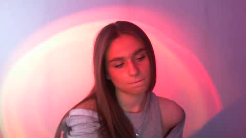 Snapshot of adele_amore chatting on February 20, 2025, 7:45 am Adele Amore online show from February 20, 2025, 7:45 am