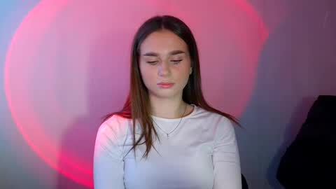 Snapshot of adele_amore chatting on March 5, 2025, 9:49 am Adele Amore online show from March 5, 2025, 9:49 am