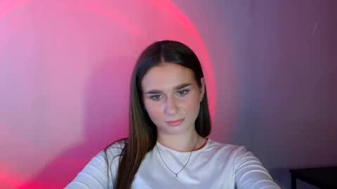 Snapshot of adele_amore chatting on March 5, 2025, 12:55 pm Adele Amore online show from March 5, 2025, 12:55 pm