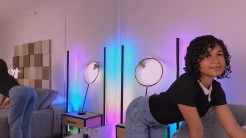 Andrea online show from October 25, 2025, 12:13 pm