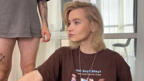 Snapshot of adele_nick2202 chatting on November 19, 2025, 8:47 am Adele Nick online show from November 19, 2025, 8:47 am