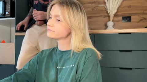 Adele Nick online show from April 1, 2026, 10:49 am