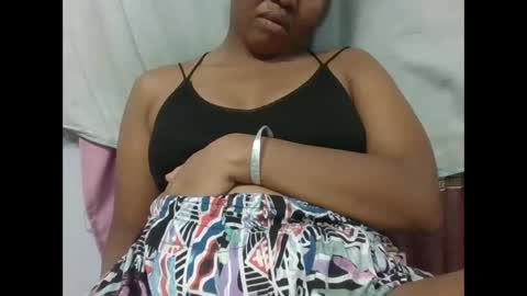 Snapshot of adelealy chatting on November 23, 2025, 7:35 pm adelealy online show from November 23, 2025, 7:35 pm