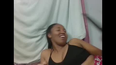 Snapshot of adelealy chatting on December 15, 2025, 5:06 pm adelealy online show from December 15, 2025, 5:06 pm