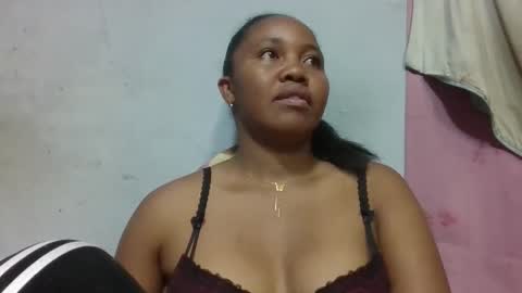 Snapshot of adelealy chatting on May 18, 2026, 2:40 am adelealy online show from May 18, 2026, 2:40 am