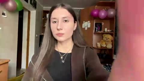 Snapshot of adeleapel chatting on March 2, 2026, 9:49 am Poly online show from March 2, 2026, 9:49 am