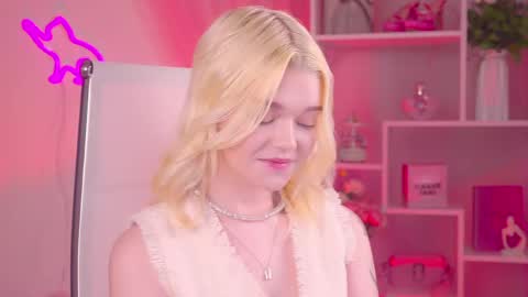 Snapshot of adelecartier chatting on May 22, 2026, 3:57 am Adele 2200 -700 1000 UTCGMT 100 online show from May 22, 2026, 3:57 am