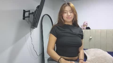 Snapshot of adelein_foxxx chatting on February 10, 2026, 1:43 am adellein foxx online show from February 10, 2026, 1:43 am