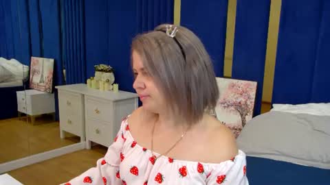 Snapshot of adeleravelle chatting on August 5, 2026, 5:10 am AdeleRavelle online show from August 5, 2026, 5:10 am