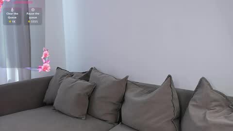 Snapshot of adelexx_zll chatting on June 5, 2026, 6:52 am adelexx_zll online show from June 5, 2026, 6:52 am