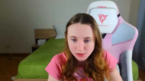 Adelina online show from December 14, 2025, 9:25 am