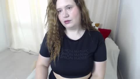 Snapshot of adelinalawson chatting on March 5, 2025, 5:29 am adelinalawson online show from March 5, 2025, 5:29 am