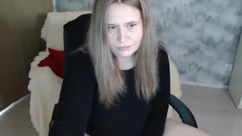 adelinalawson online show from March 25, 2026, 7:03 am