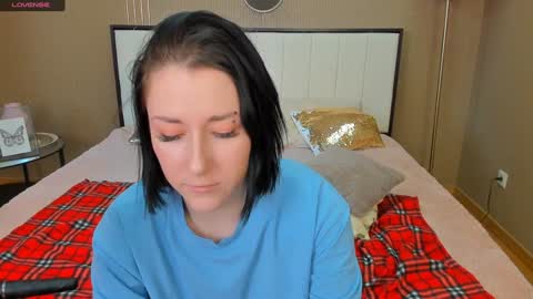 Snapshot of adell_berry chatting on February 5, 2025, 6:24 am Adel online show from February 5, 2025, 6:24 am