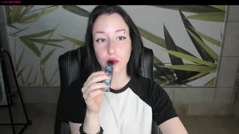 Snapshot of adell_berry chatting on September 27, 2025, 2:49 am Adel online show from September 27, 2025, 2:49 am