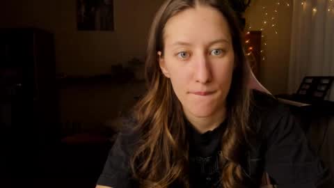 Adell online show from March 11, 2025, 10:42 pm