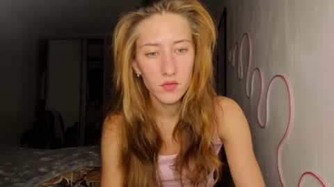 Snapshot of adellqueen chatting on May 12, 2026, 9:34 pm Adell online show from May 12, 2026, 9:34 pm