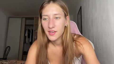 Snapshot of adellqueen chatting on June 30, 2026, 9:38 pm Adell online show from June 30, 2026, 9:38 pm