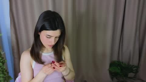 Adellyy online show from April 18, 2026, 10:52 am