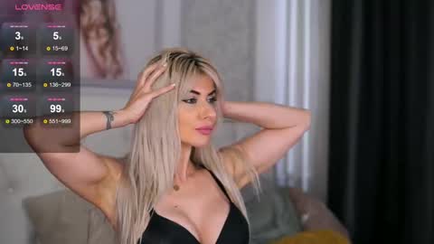 Adelyn online show from February 19, 2025, 11:38 am