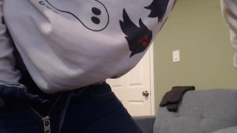 Snapshot of adequate_cock chatting on October 31, 2025, 7:37 pm adequate_cock online show from October 31, 2025, 7:37 pm