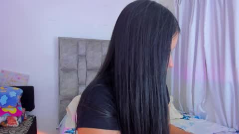   online show from April 19, 2026, 3:00 pm