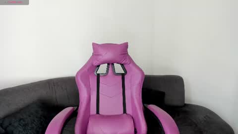 Snapshot of adhhaaraaa_ chatting on June 27, 2026, 8:47 pm Adhara guys here I am online days ending in even numberl I wait for you. online show from June 27, 2026, 8:47 pm
