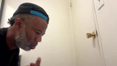 adick_ting online show from April 14, 2026, 9:04 am