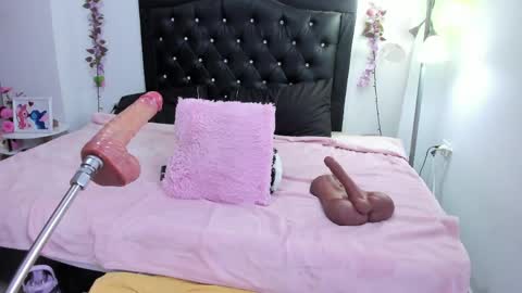  Adila  online show from April 13, 2026, 1:55 am