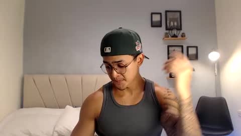 Snapshot of adonis_dlh chatting on September 15, 2025, 10:54 pm Adonis online show from September 15, 2025, 10:54 pm