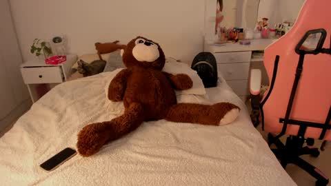 Kattt online show from April 11, 2026, 6:56 pm