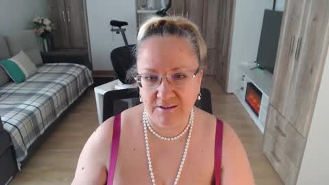 Cryna online show from March 11, 2025, 12:28 pm