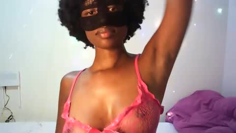 Snapshot of adrena_ross chatting on January 7, 2025, 8:31 pm Andrena online show from January 7, 2025, 8:31 pm